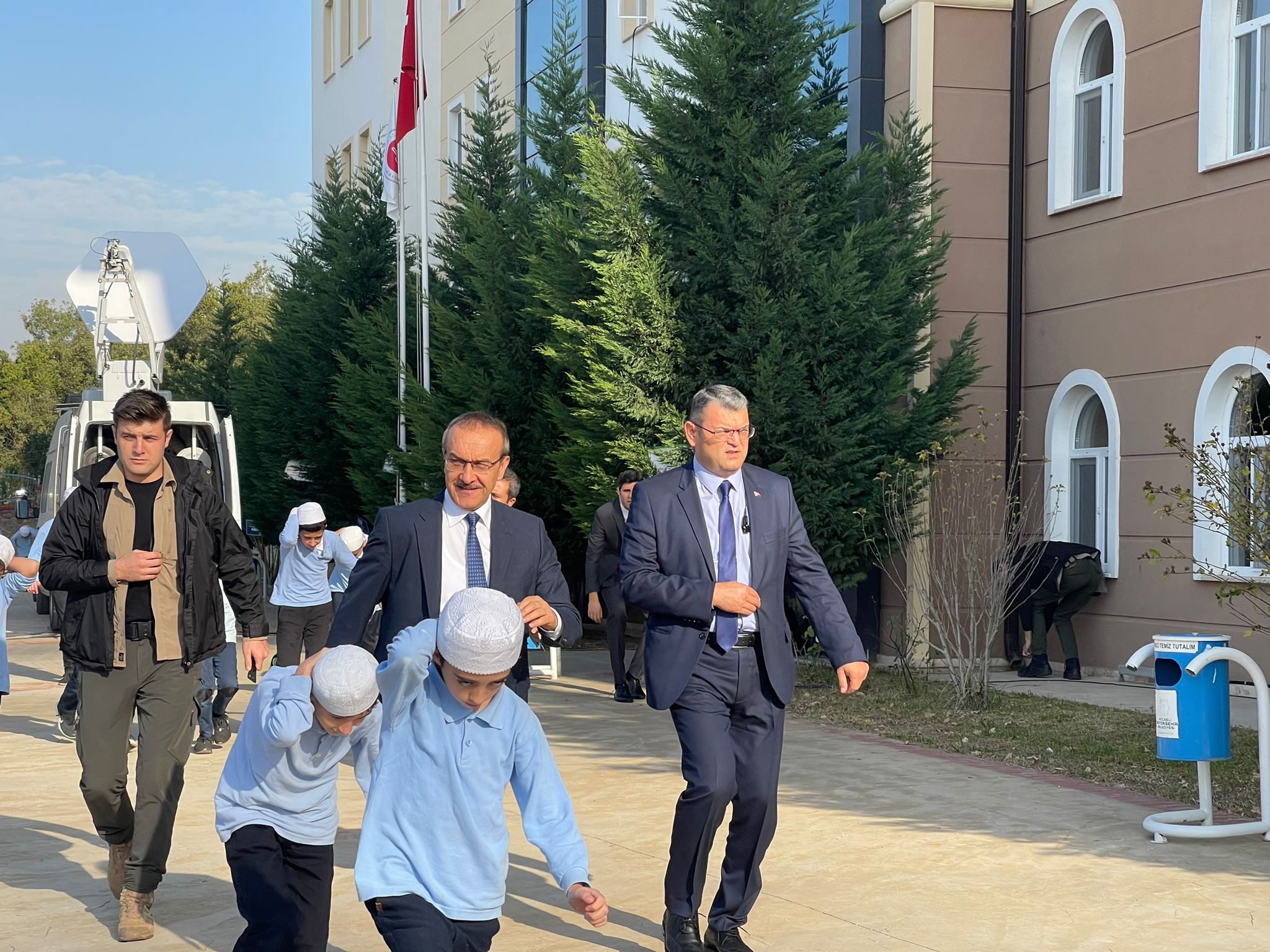81 limizde e zamanl dzenlenen tatbikat kursumuzda gerekleti.